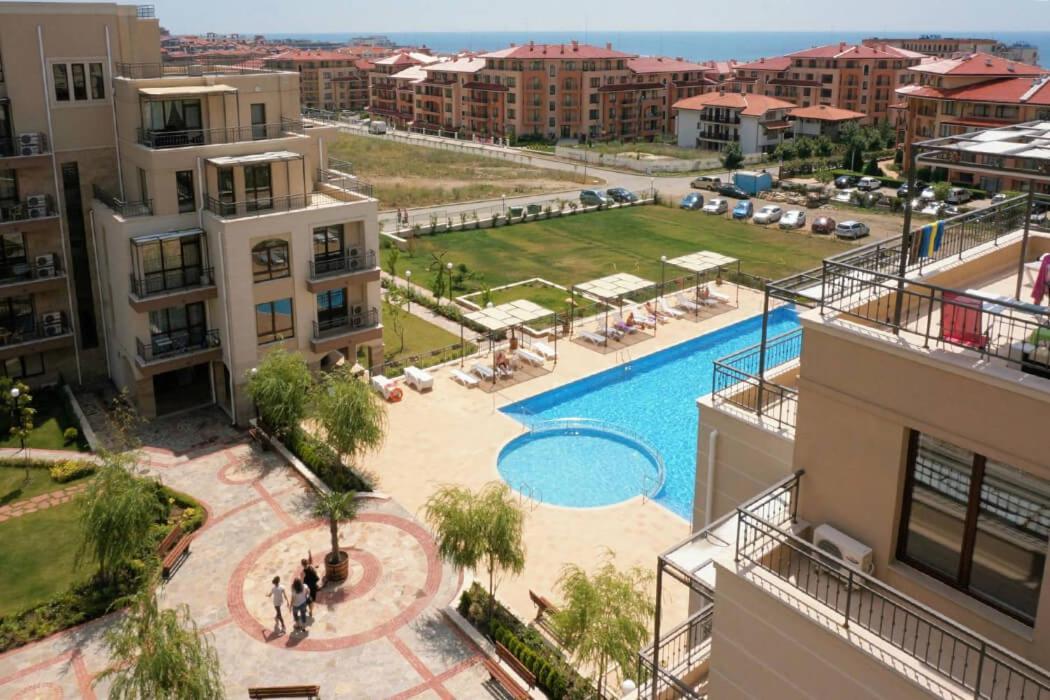 Patrick'S Apartments - Sorrento Sole Mare, Sveti Vlas Esterno foto