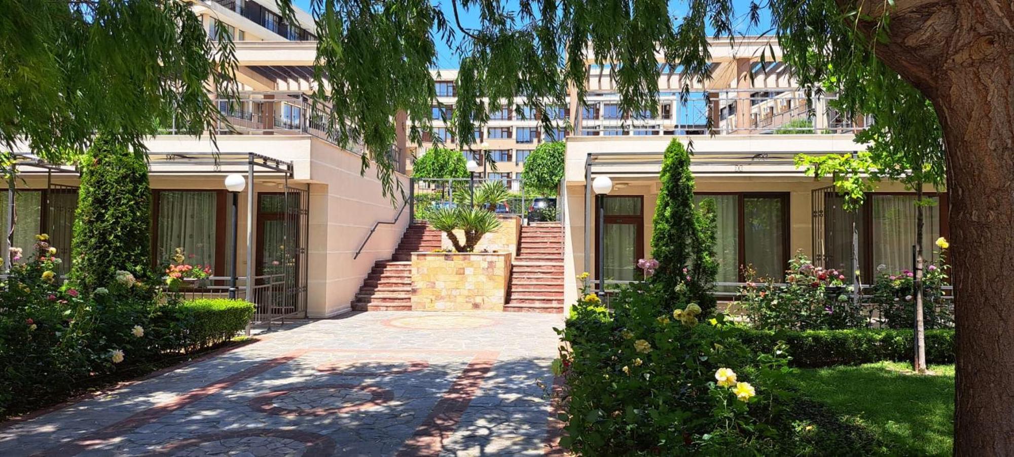 Patrick'S Apartments - Sorrento Sole Mare, Sveti Vlas Esterno foto